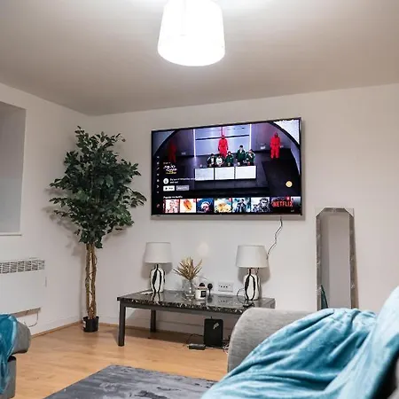 Cozy 2-bedroom Ground-floor Near Kirkstall Shopping Centre Apartamento Leeds (West Yorkshire)