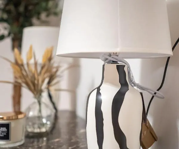 Διαμέρισμα Cozy 2-bedroom Ground-floor Near Kirkstall Shopping Centre Λιντς